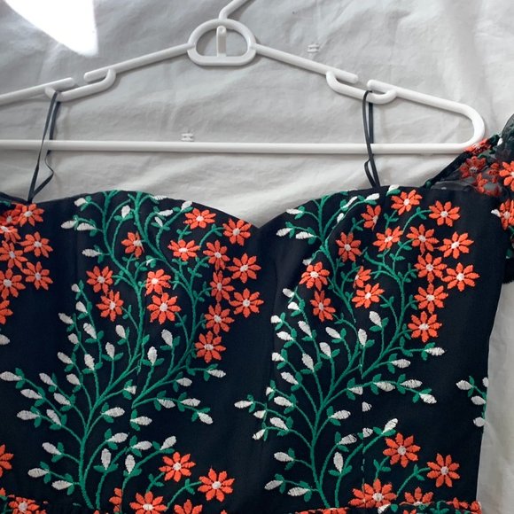 Dress the Population Size Small or Medium River Dress - Picture 5 of 6